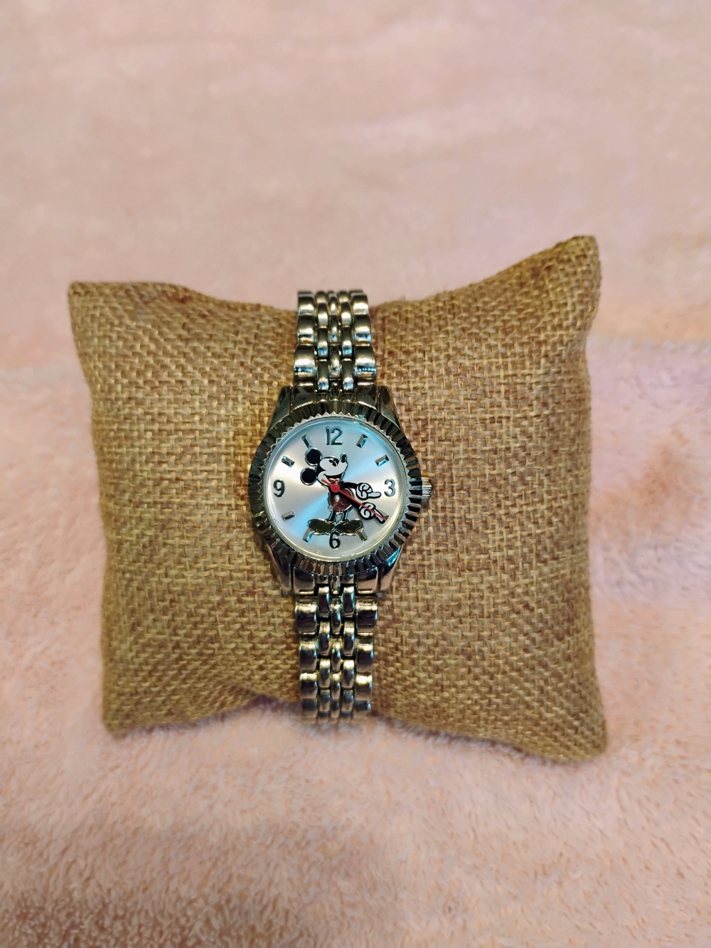 Disney Mickey Mouse Quartz Wrist Watch Stainless Steel Silver Tone Link Watch